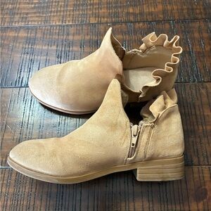 Fisace,  Tan Ankle Boots with Ruffle Detail